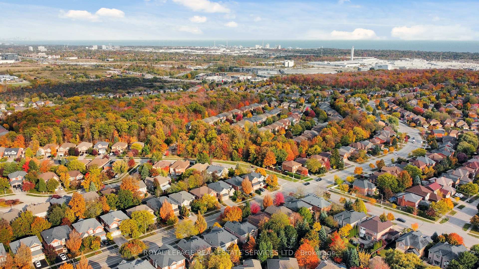 1197 Lindenrock Drive, Oakville