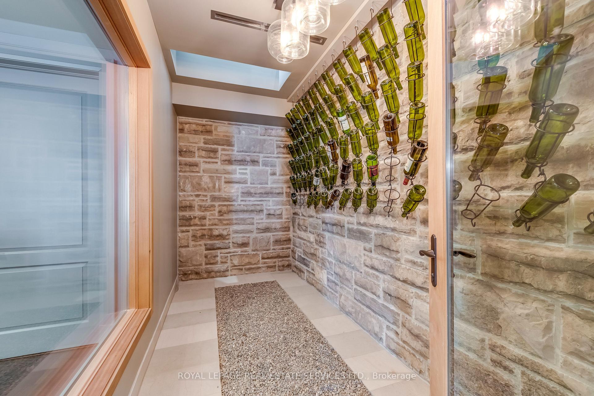 1522 Devon Road, Oakville, ON L6J 2M5, Oakville ON, L6J 2M5