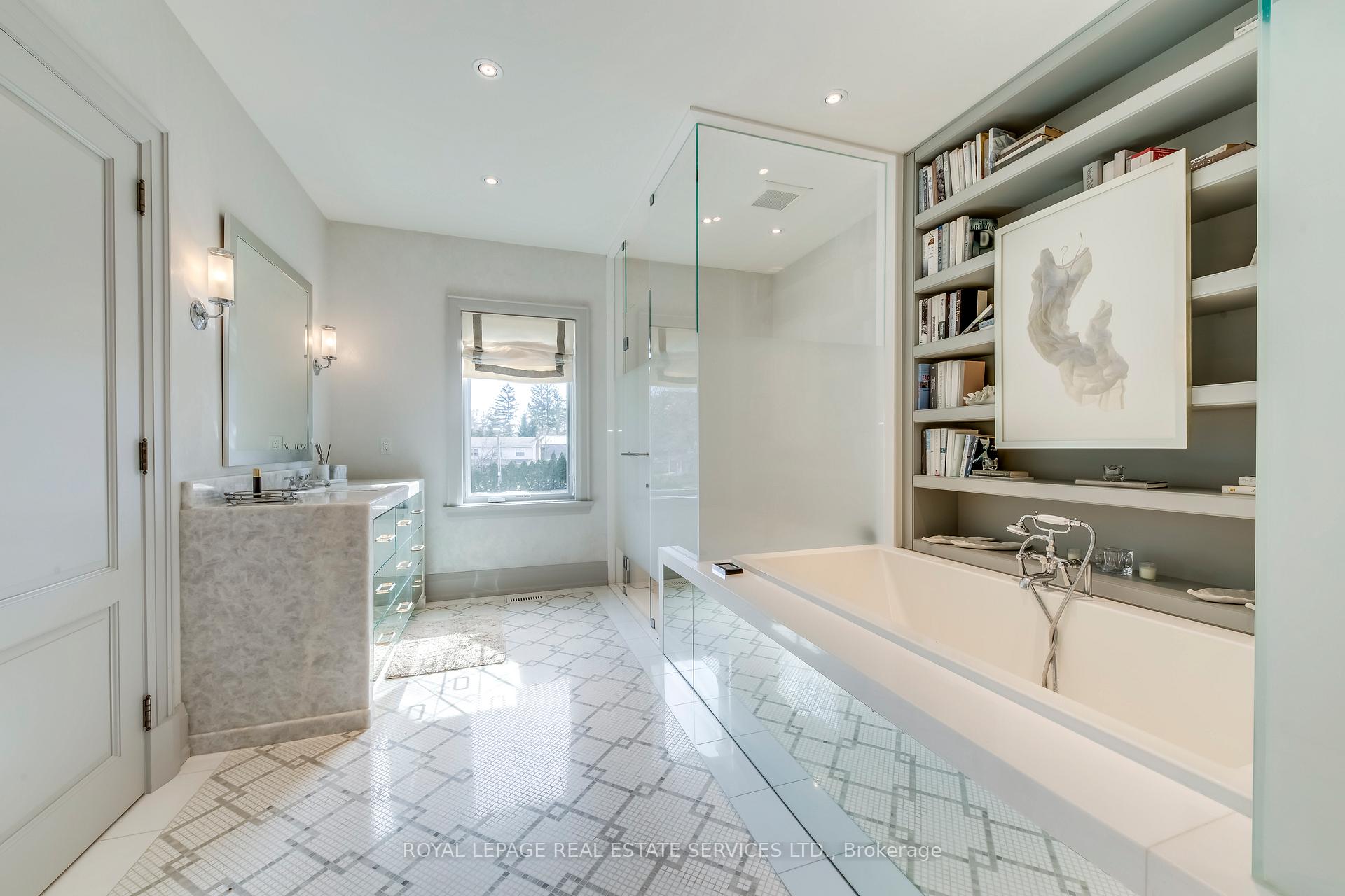 1522 Devon Road, Oakville, ON L6J 2M5, Oakville ON, L6J 2M5