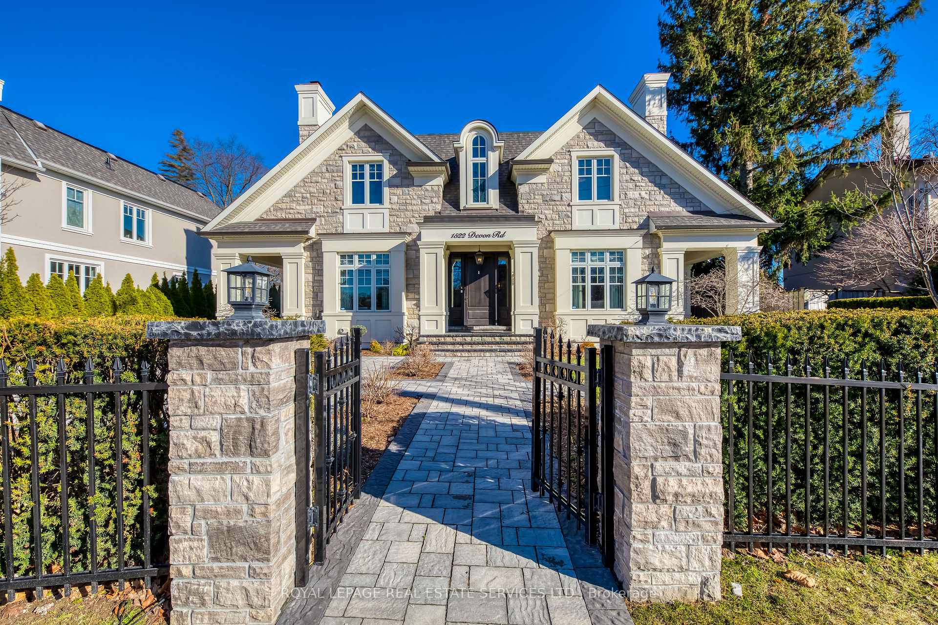 1522 Devon Road, Oakville, ON L6J 2M5, Oakville ON, L6J 2M5