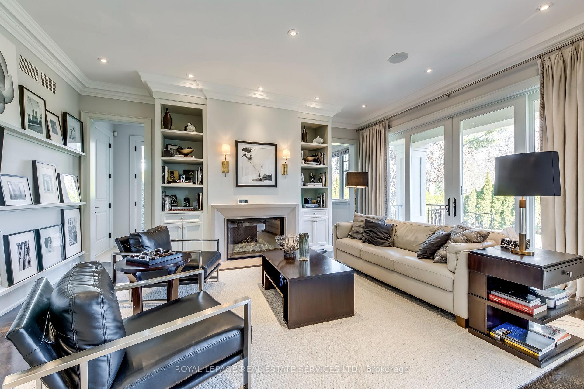 1522 Devon Road, Oakville, ON L6J 2M5, Oakville ON, L6J 2M5