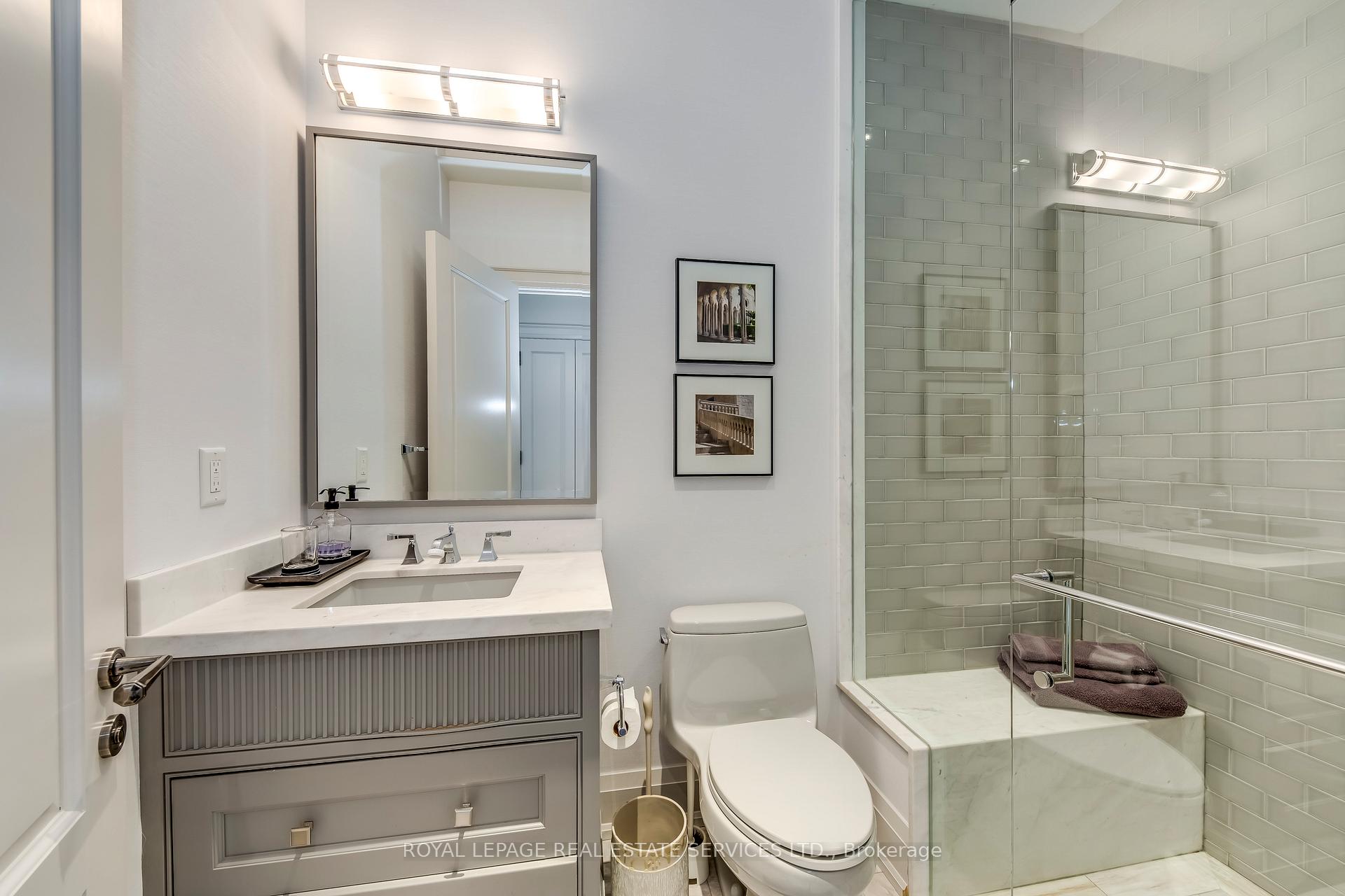 1522 Devon Road, Oakville, ON L6J 2M5, Oakville ON, L6J 2M5