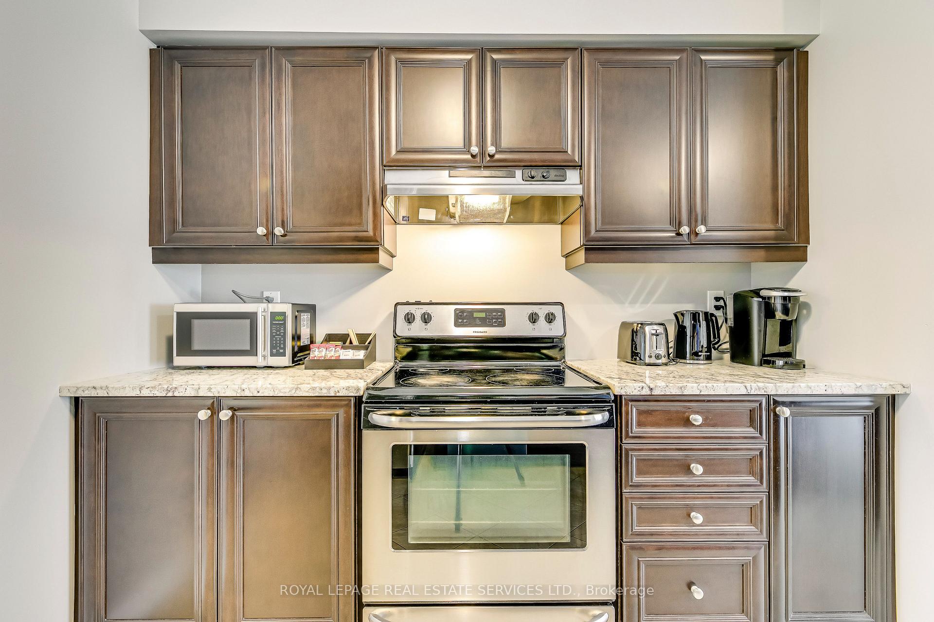 3002 Preserve Drive 18