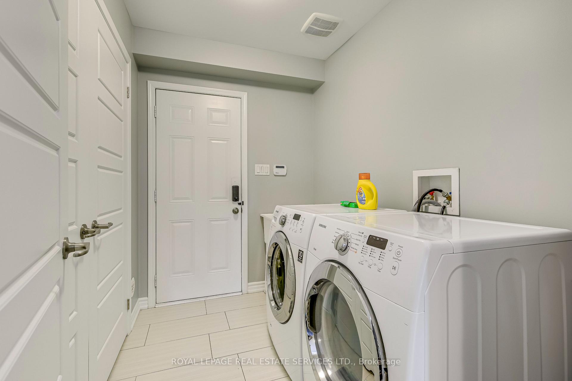 3002 Preserve Drive 18