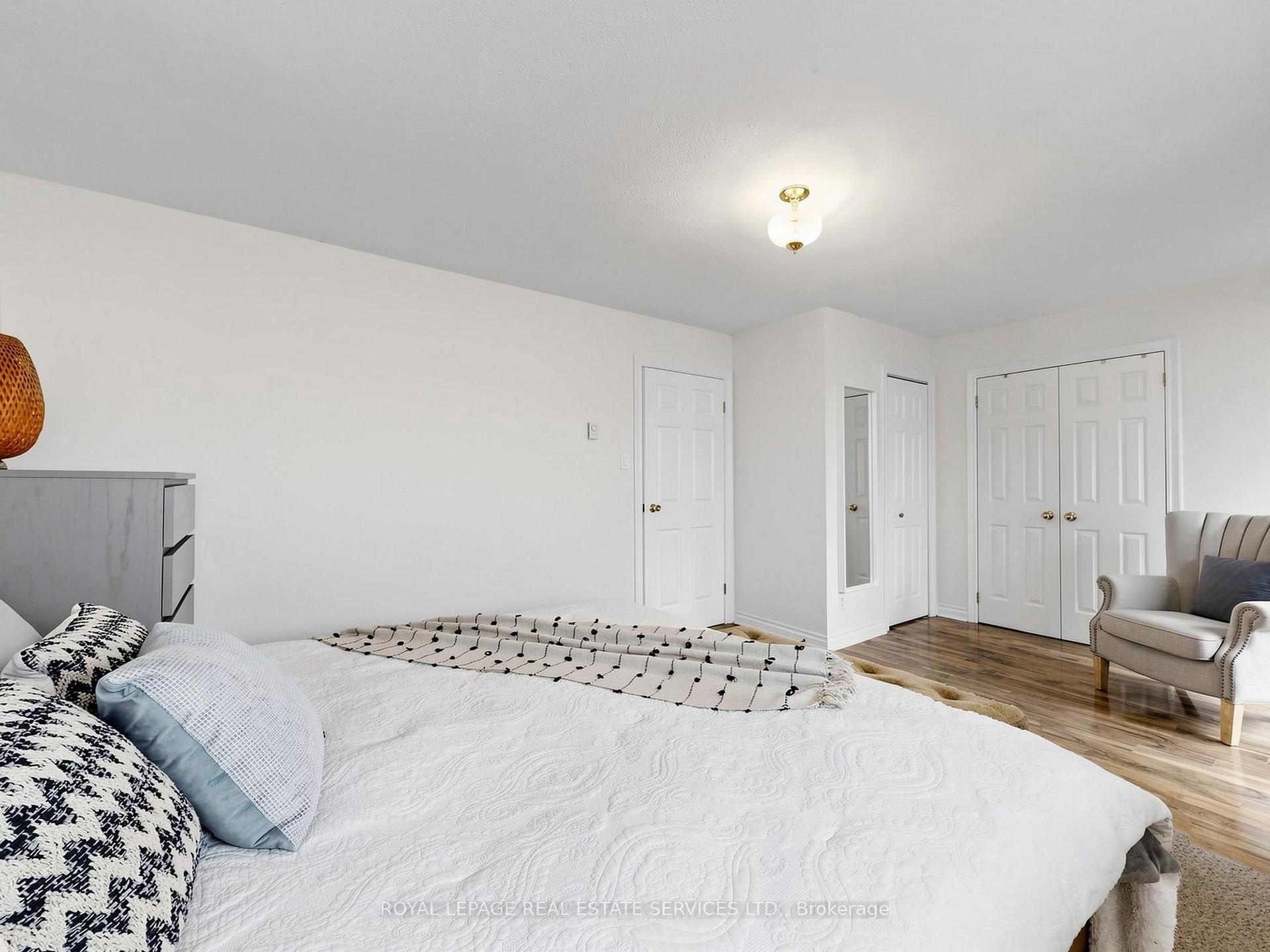 530 Falgarwood Drive 21