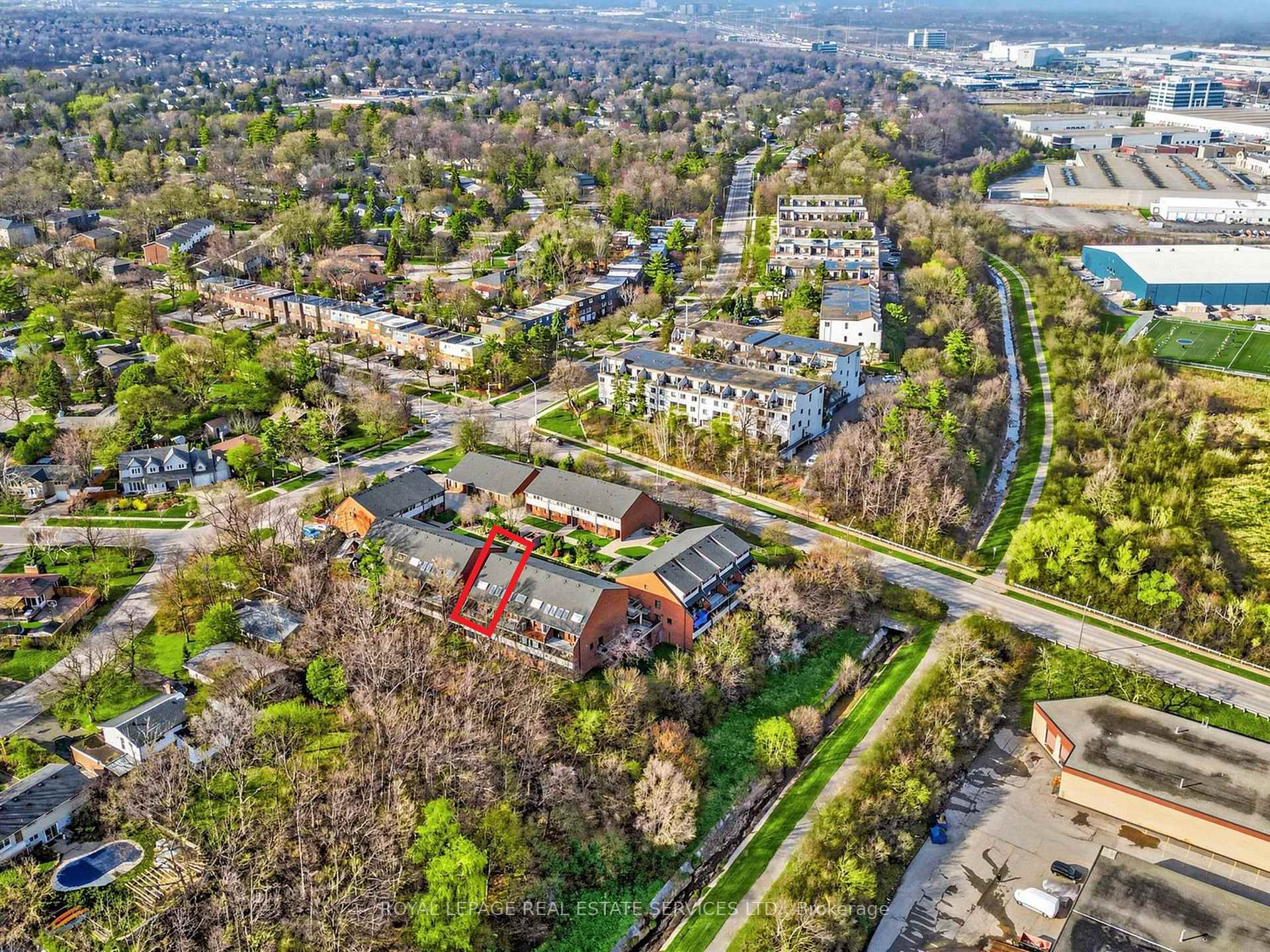 530 Falgarwood Drive 21