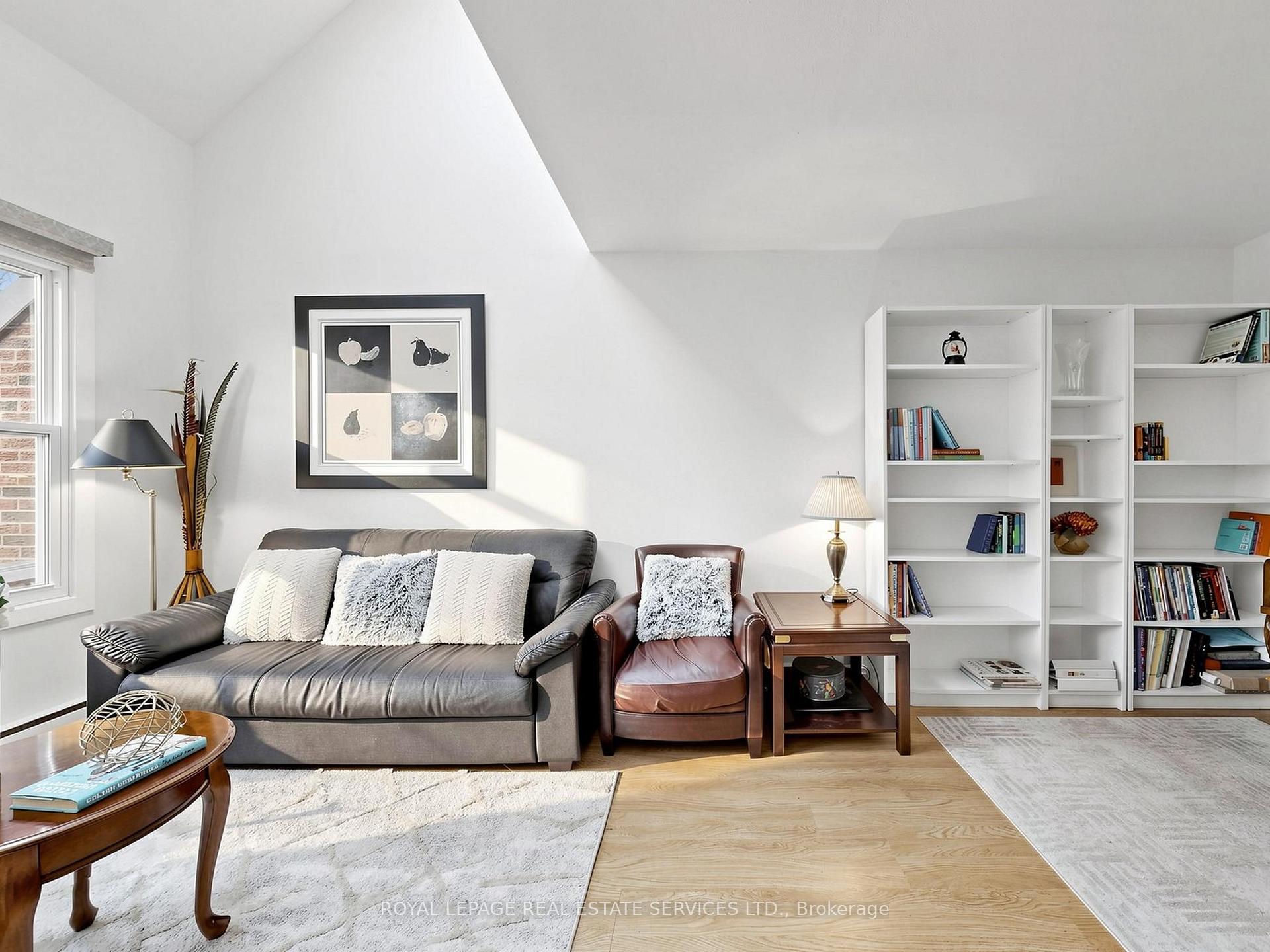 530 Falgarwood Drive 21