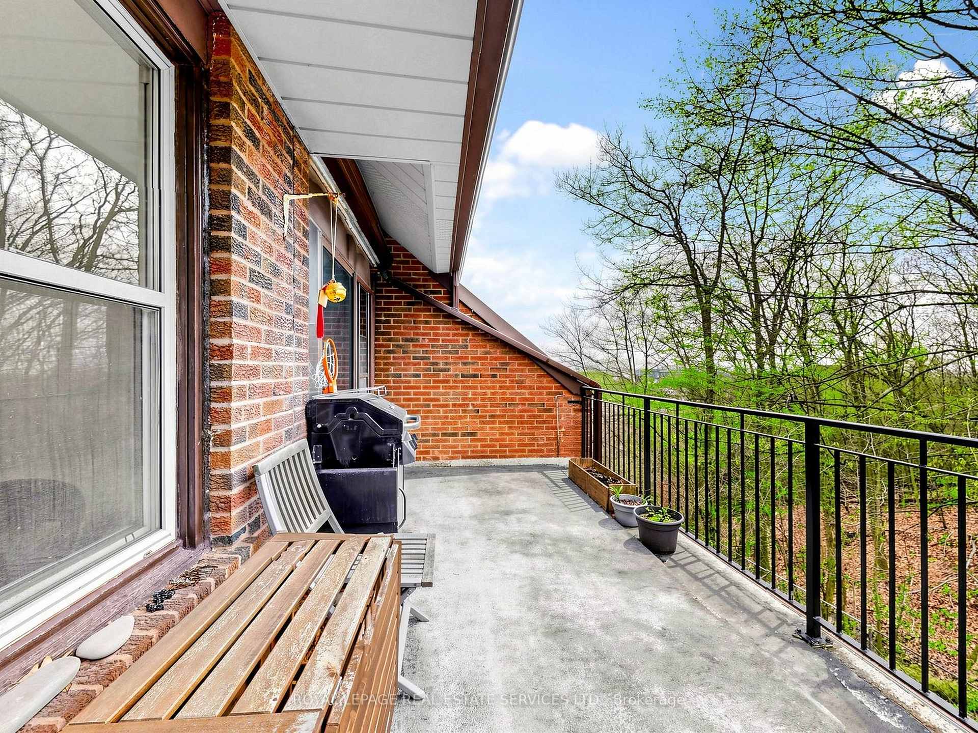 530 Falgarwood Drive 21