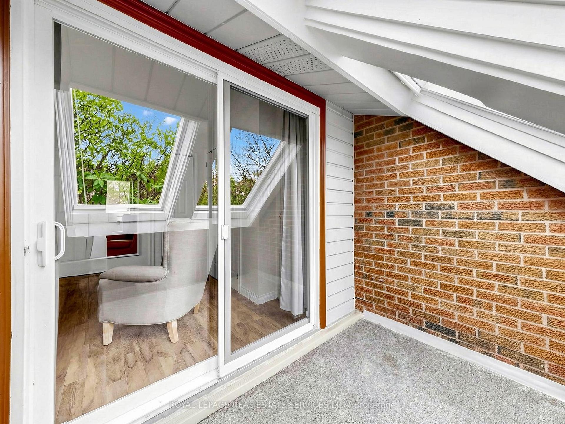 530 Falgarwood Drive 21