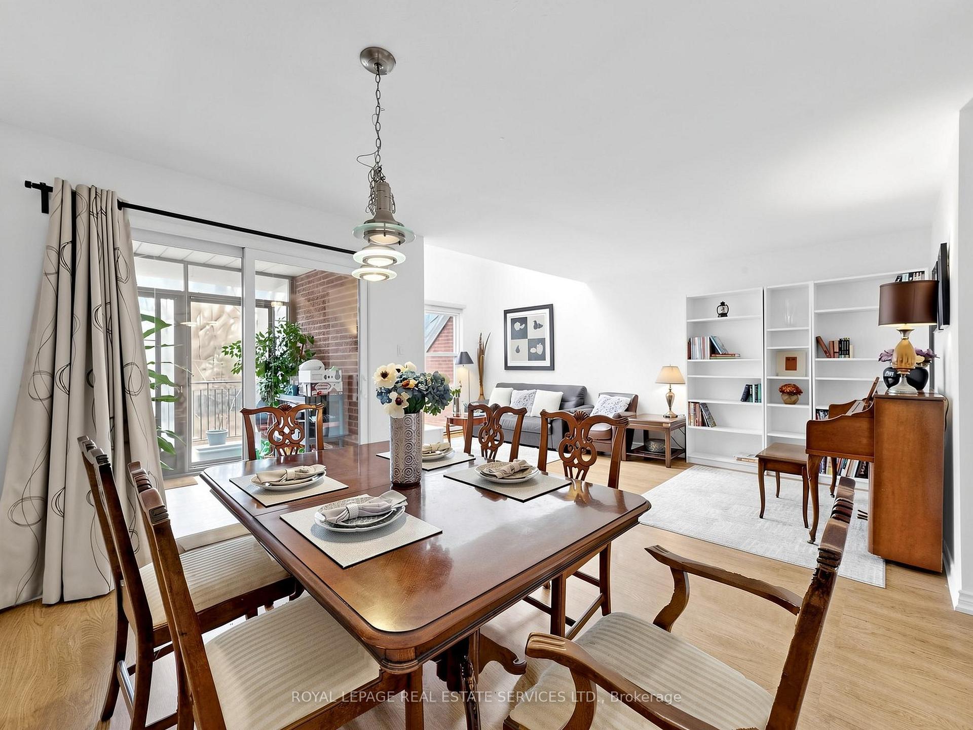 530 Falgarwood Drive 21