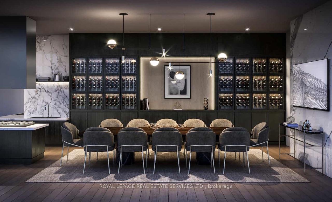 1185 Dupont Street 1211