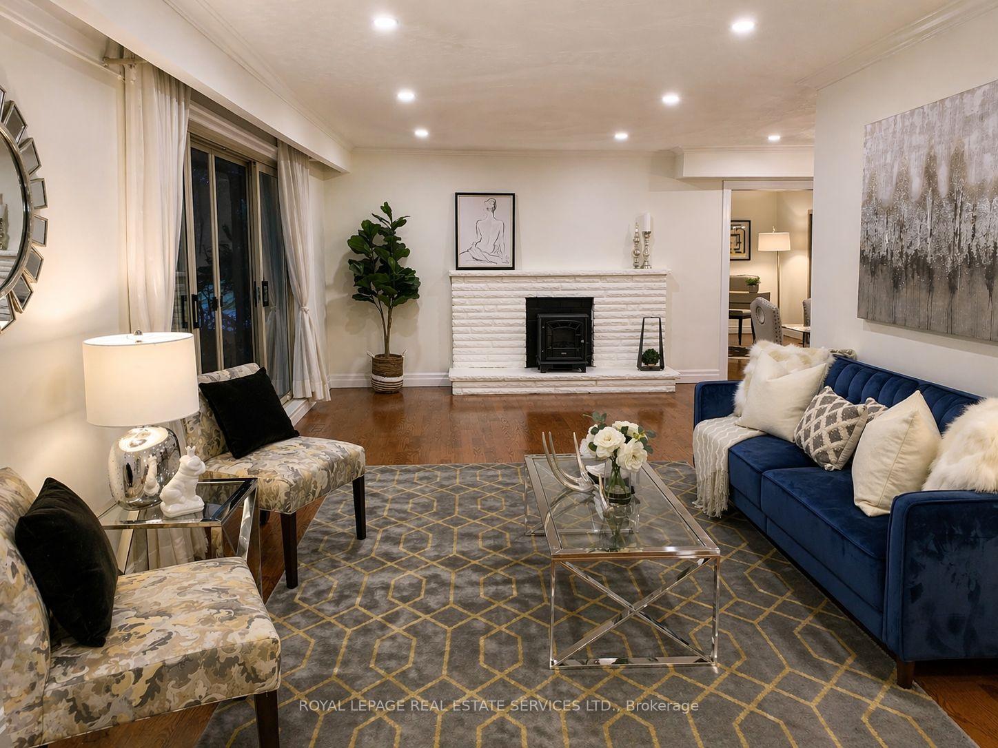 1327 Sedgewick Crescent