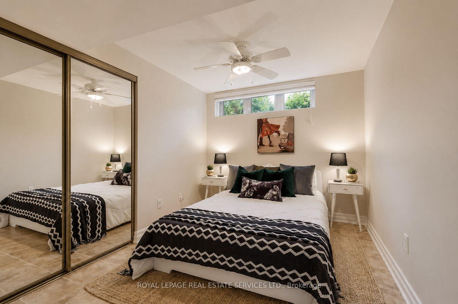 1327 Sedgewick Crescent