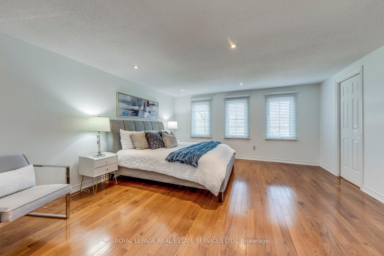 3390 Chartrand Crescent