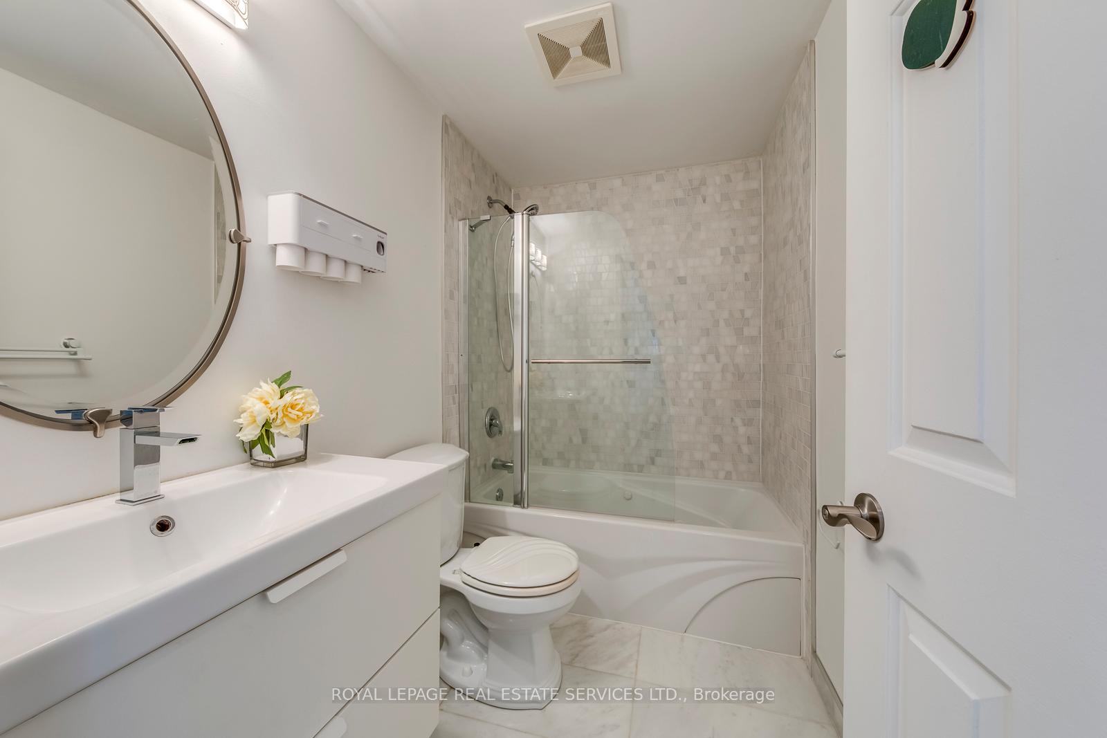 3390 Chartrand Crescent