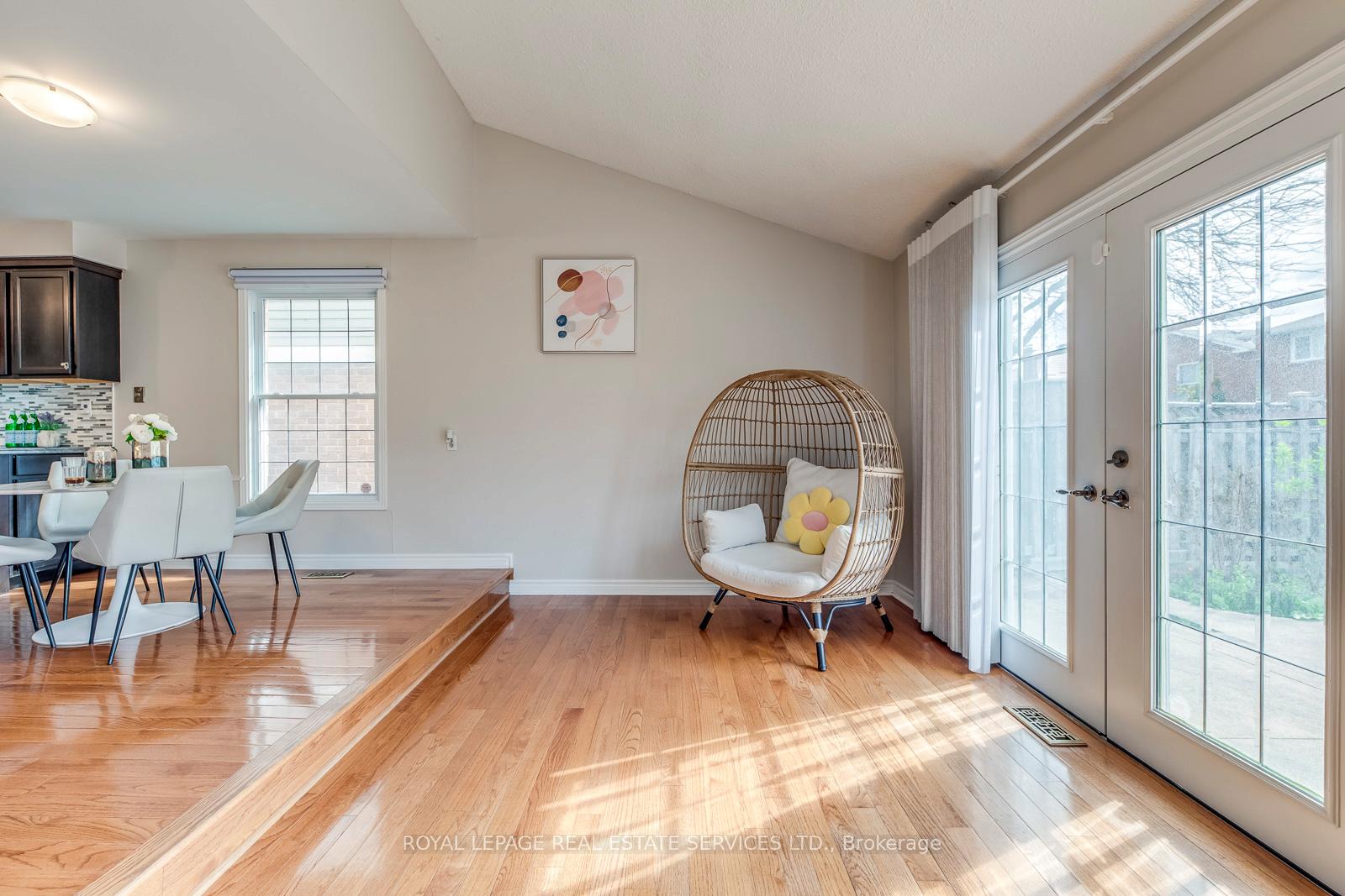 3390 Chartrand Crescent