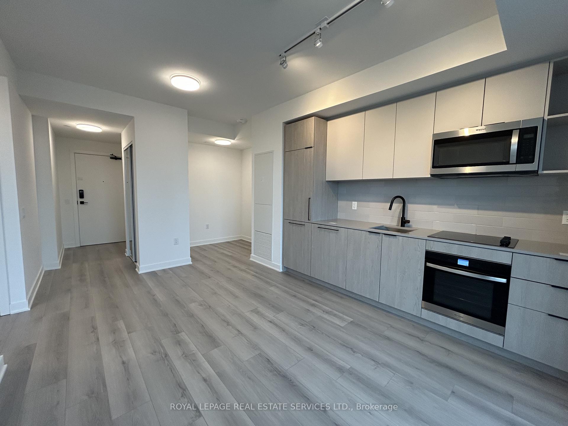 1185 Dupont Street 1811