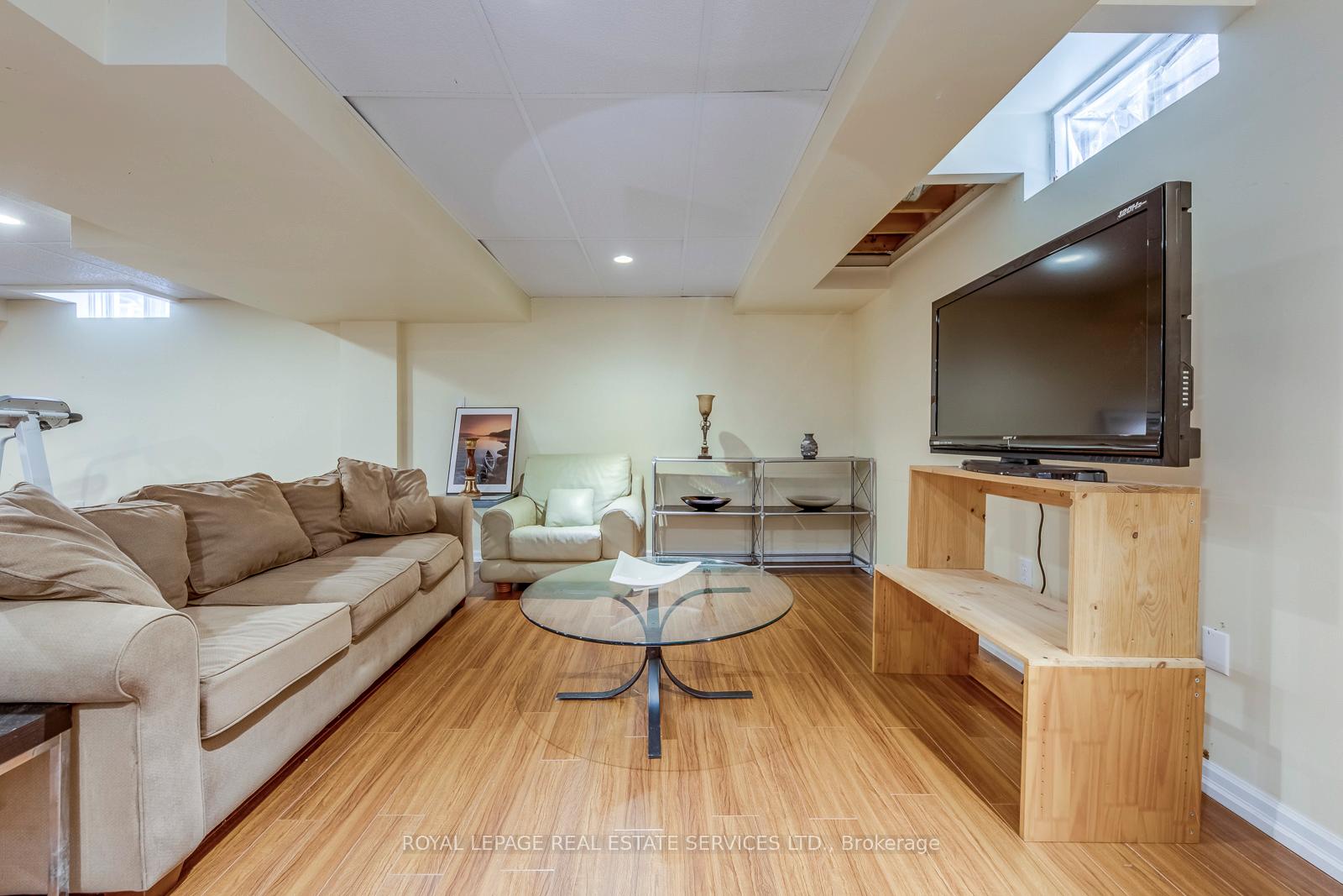 431 Burloak Drive