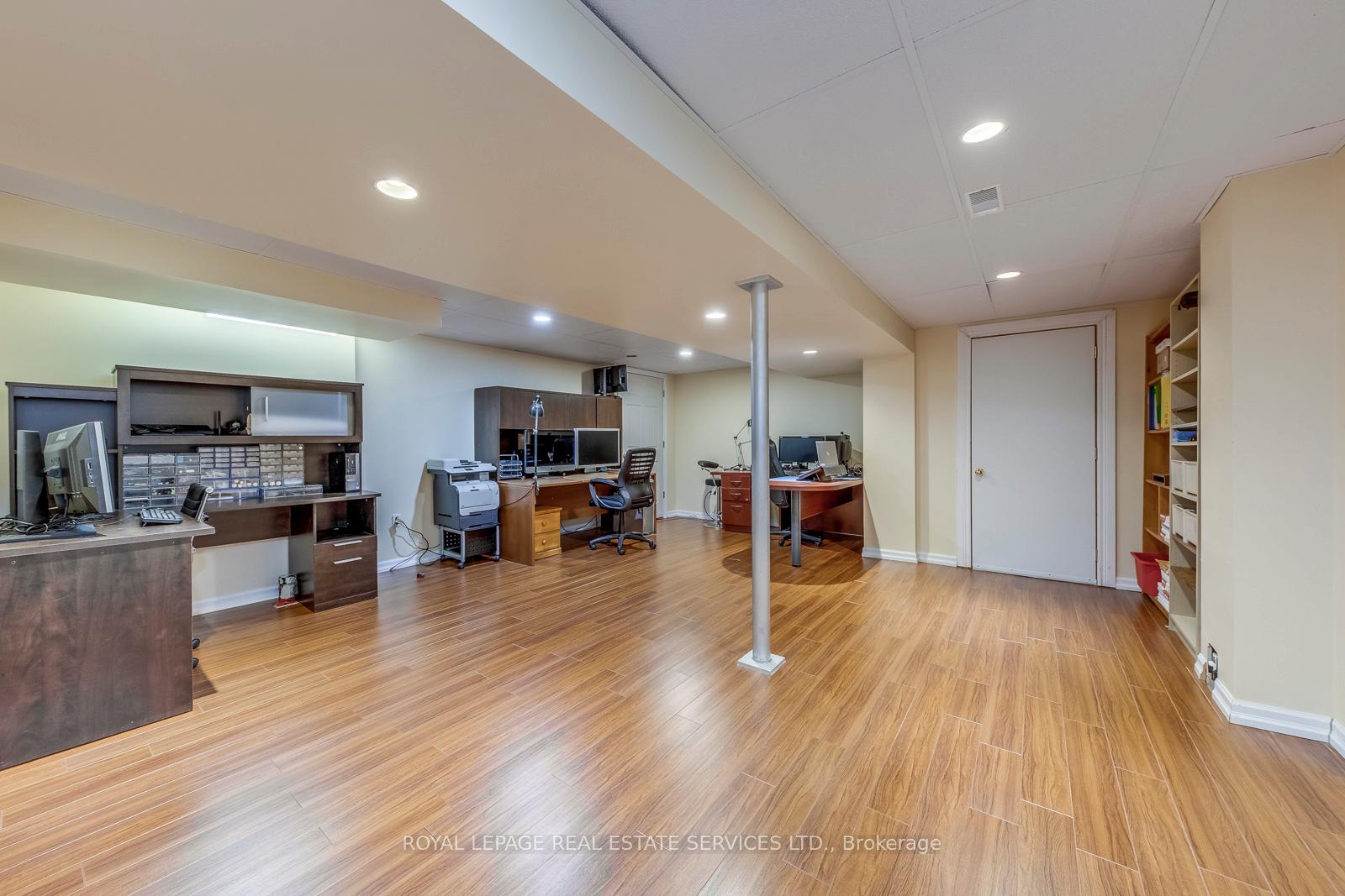 431 Burloak Drive