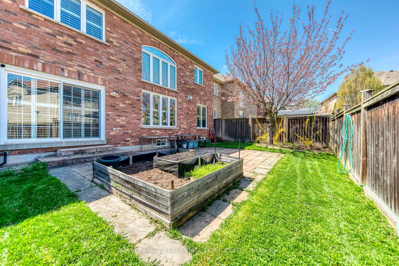 431 Burloak Drive