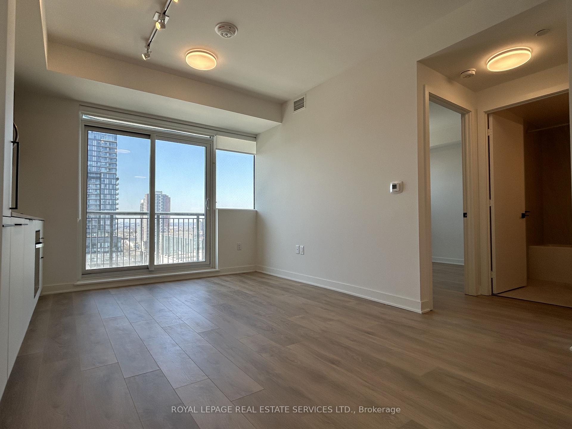 1185 Dupont Street 1211