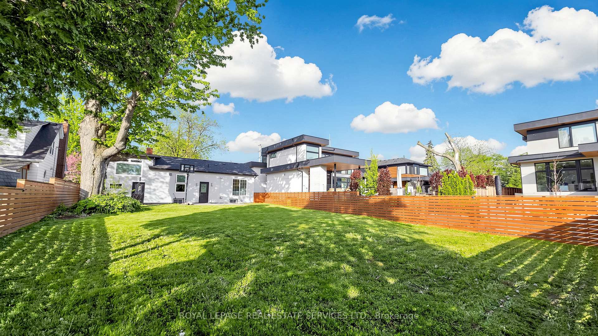 285 Bronte Road