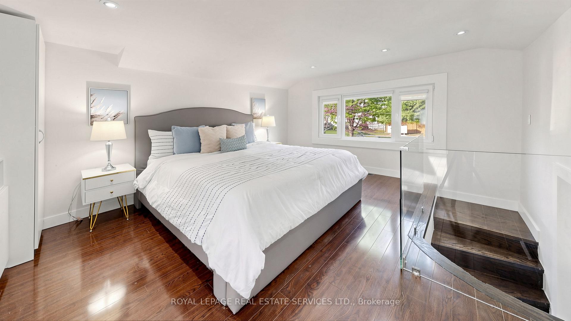 285 Bronte Road