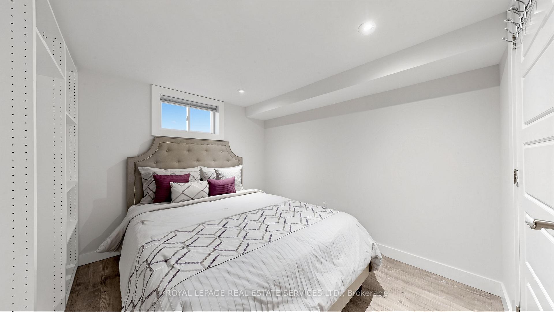 285 Bronte Road