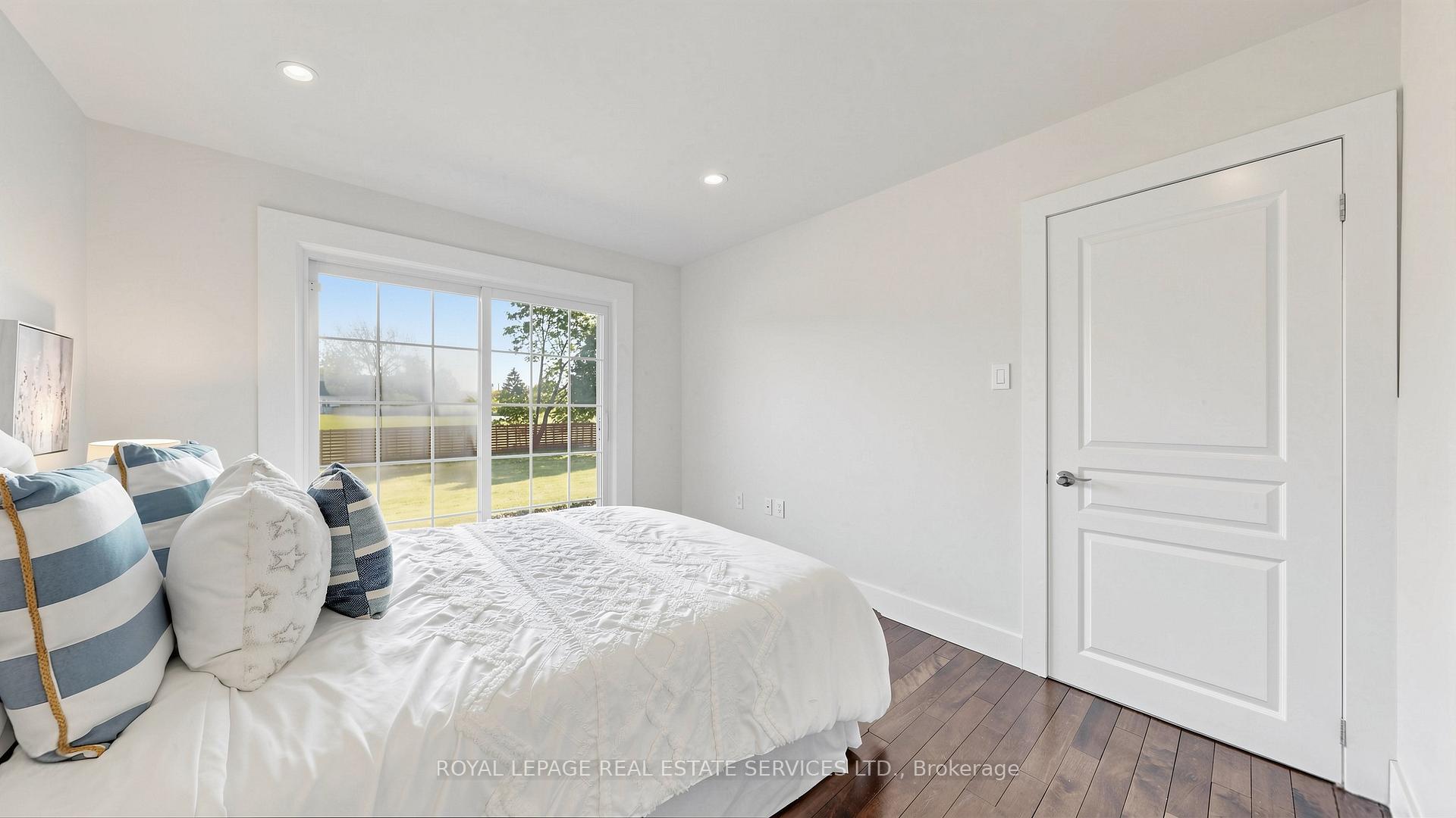 285 Bronte Road