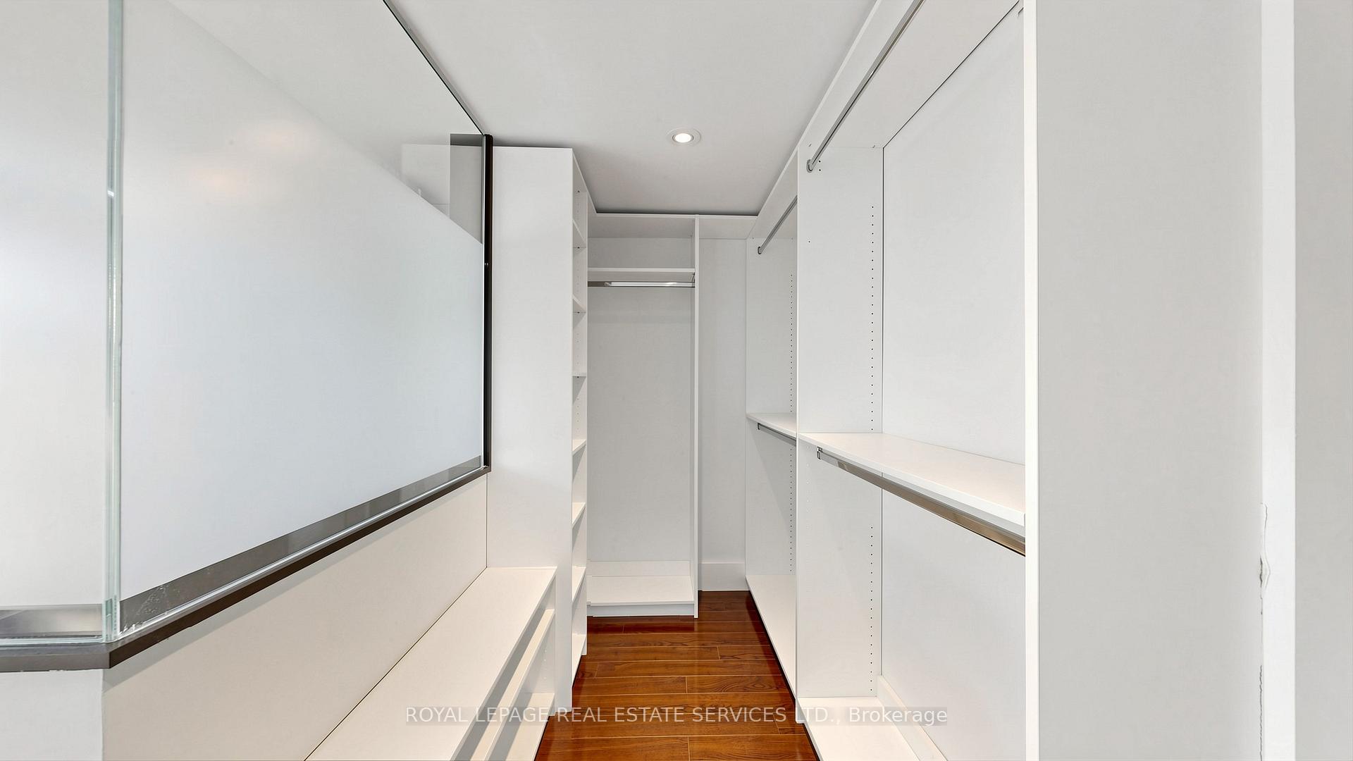 285 Bronte Road