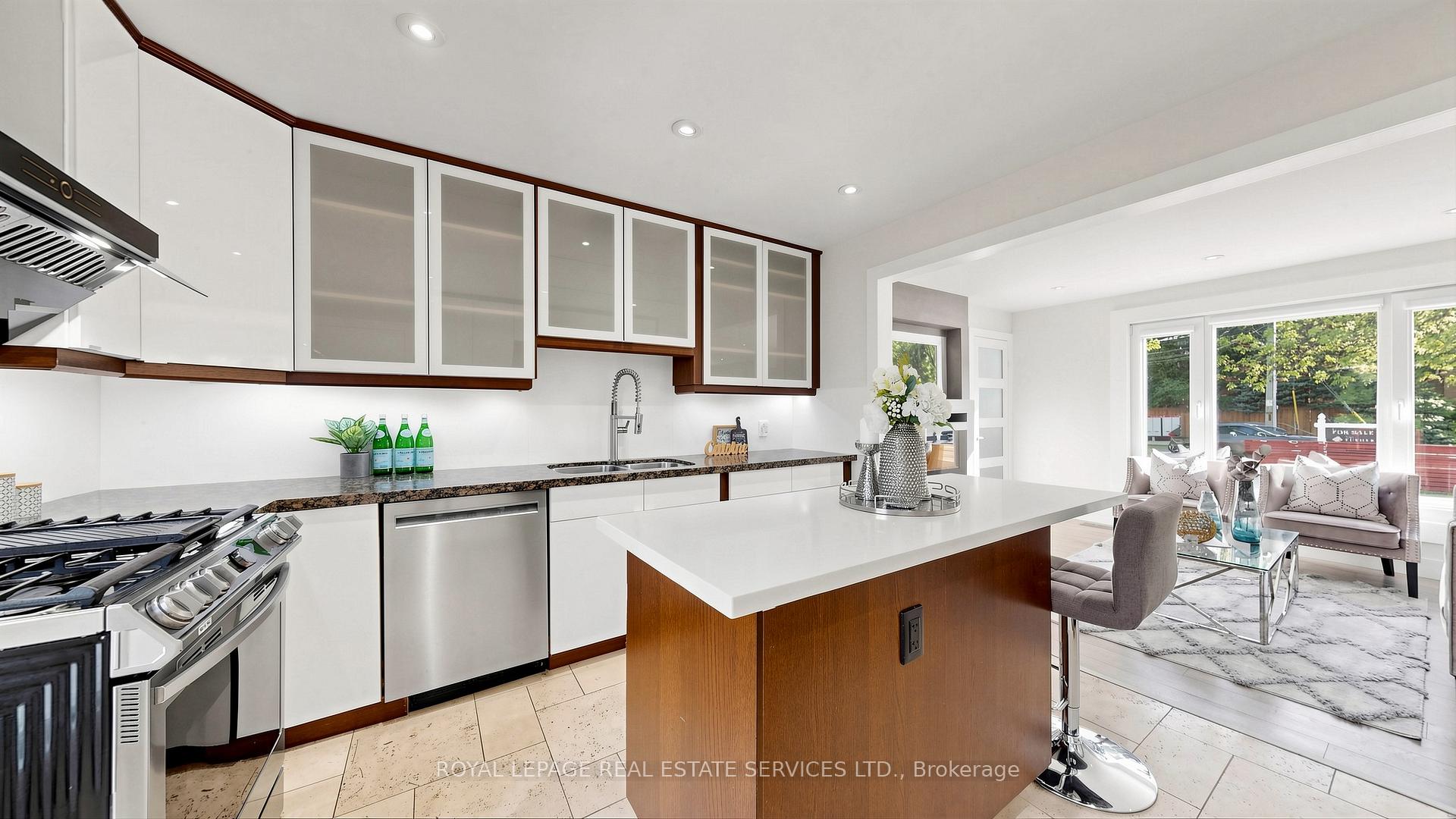 285 Bronte Road
