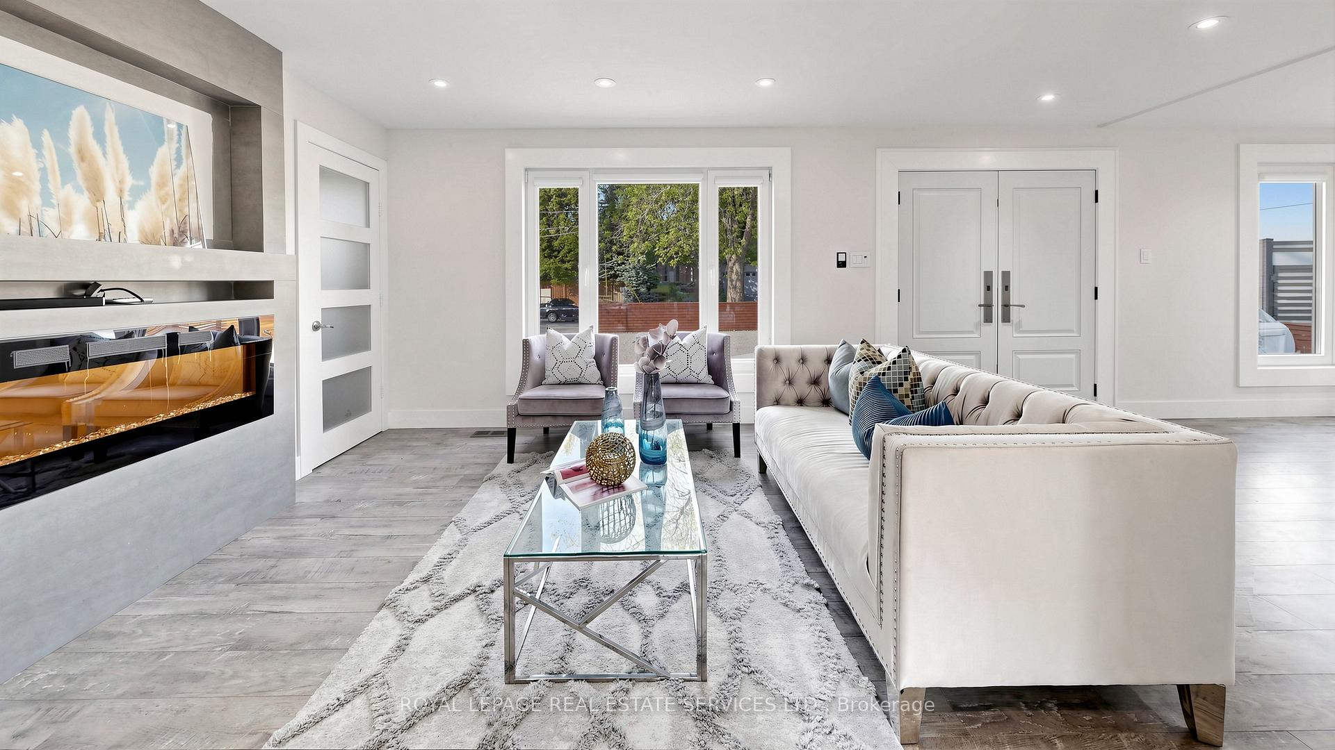 285 Bronte Road