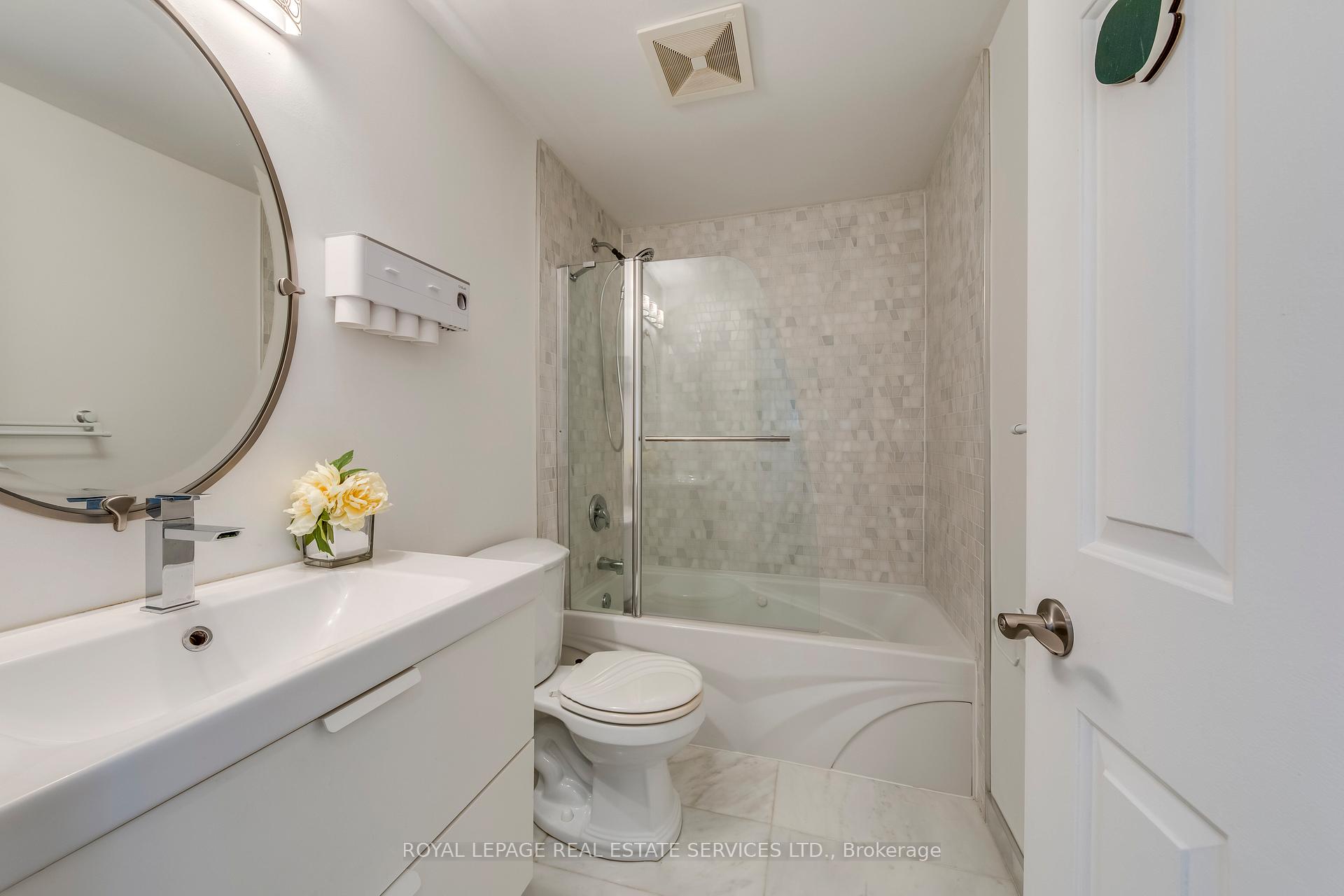 3390 Chartrand Crescent