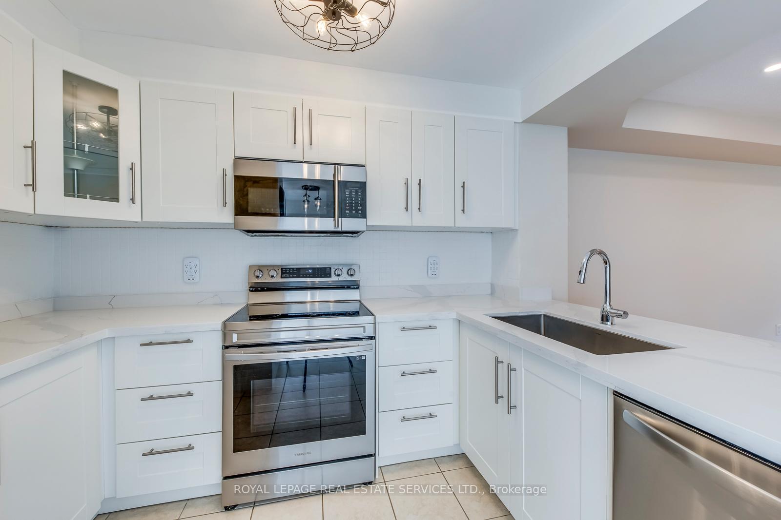 204 Roxton Road