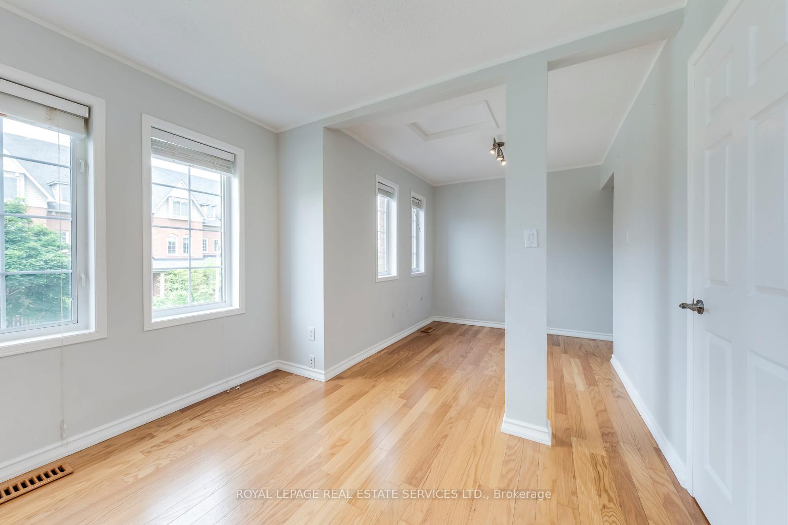 204 Roxton Road