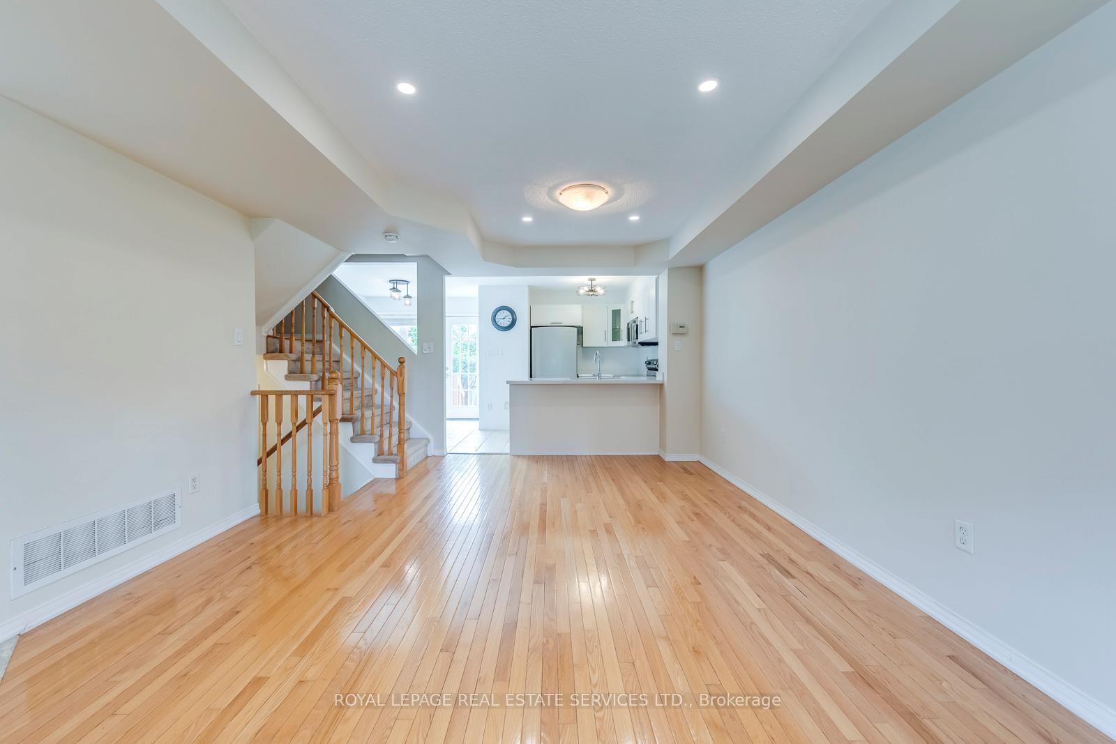 204 Roxton Road