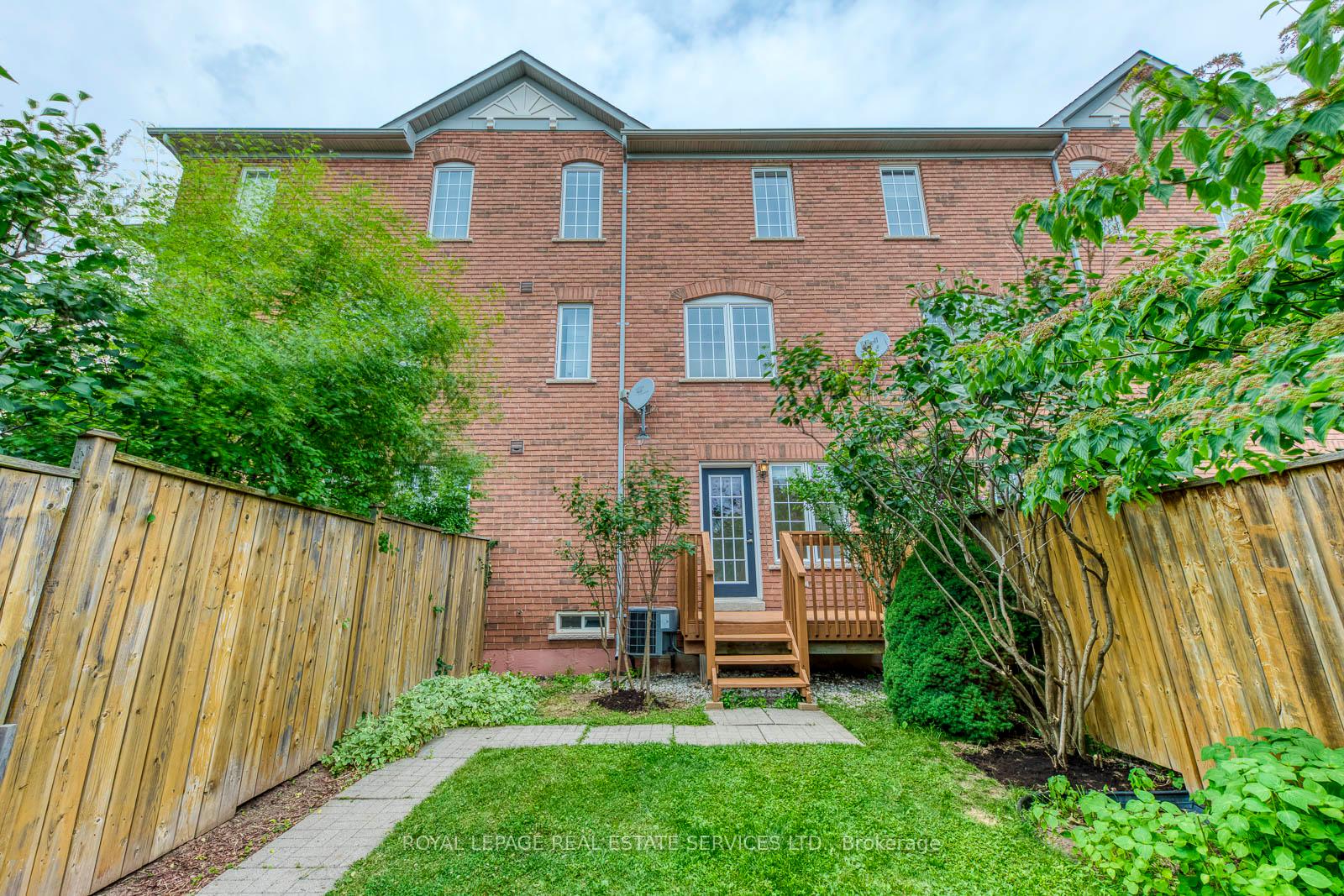 204 Roxton Road