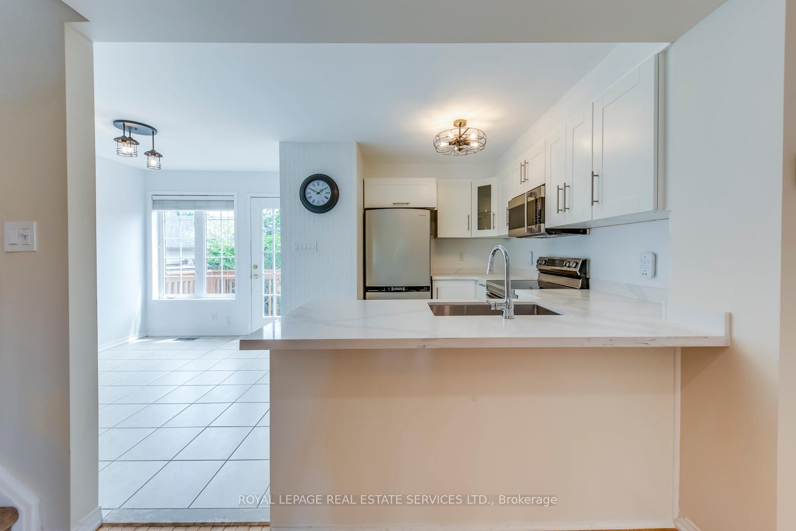 204 Roxton Road