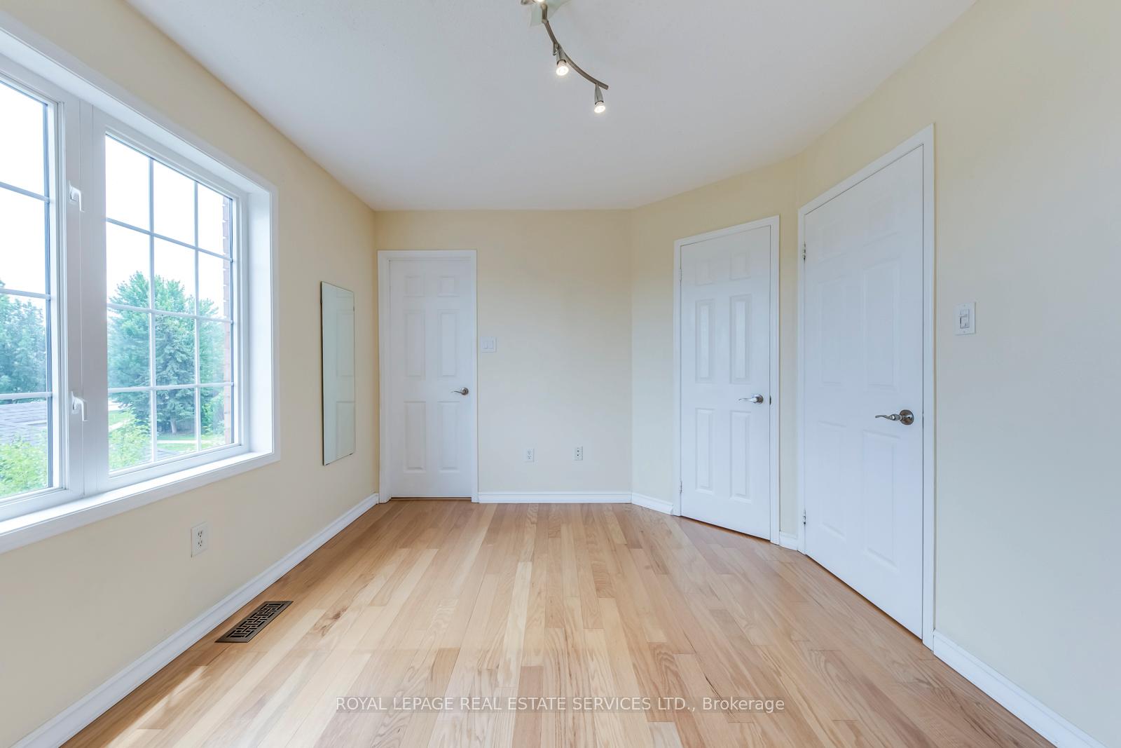 204 Roxton Road