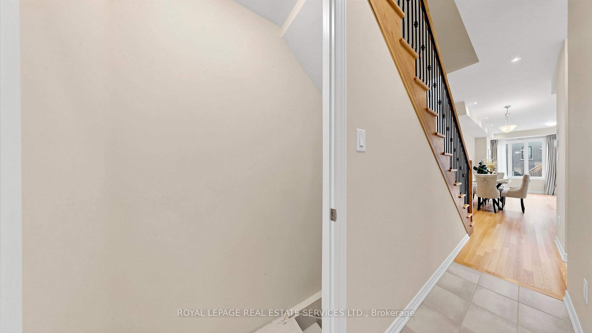 1413 Oakmont Common