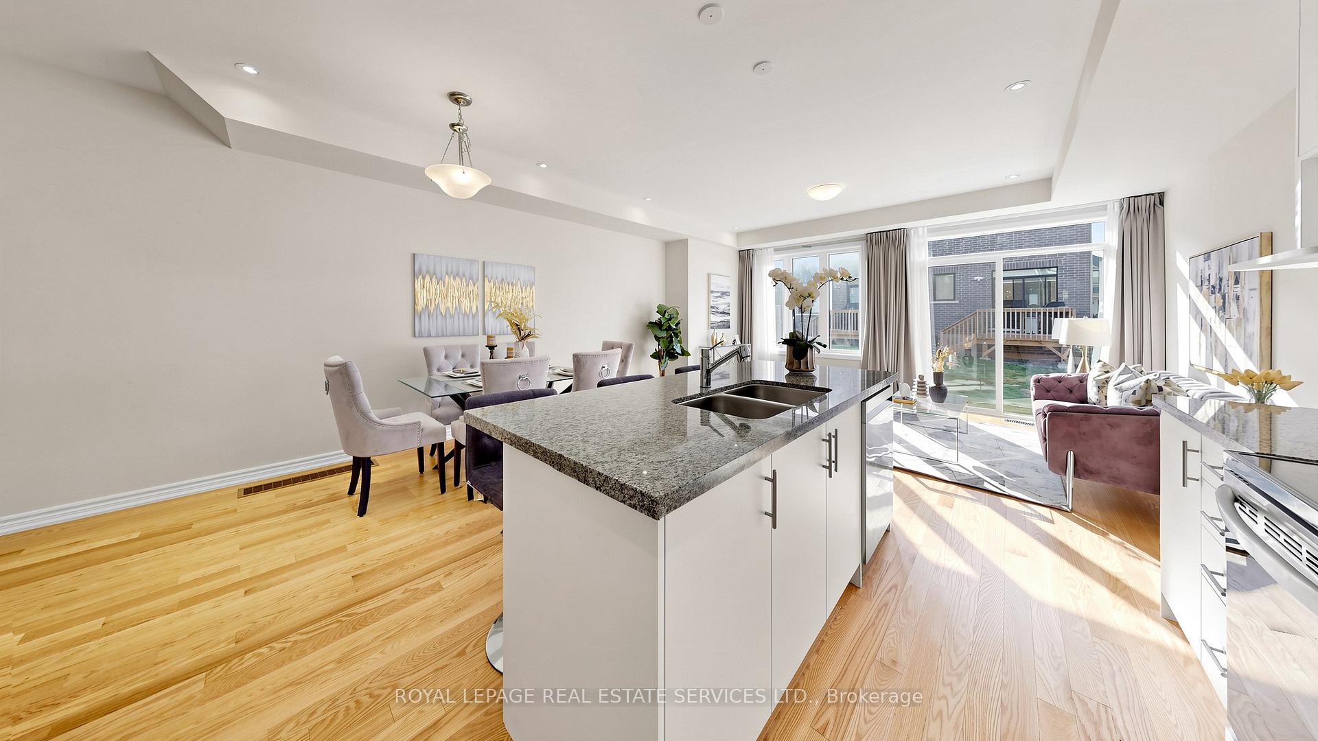 1413 Oakmont Common