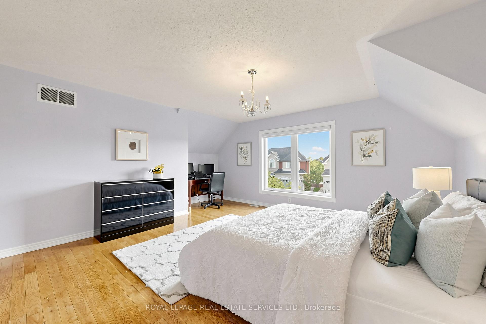2353 Woodcrest Drive