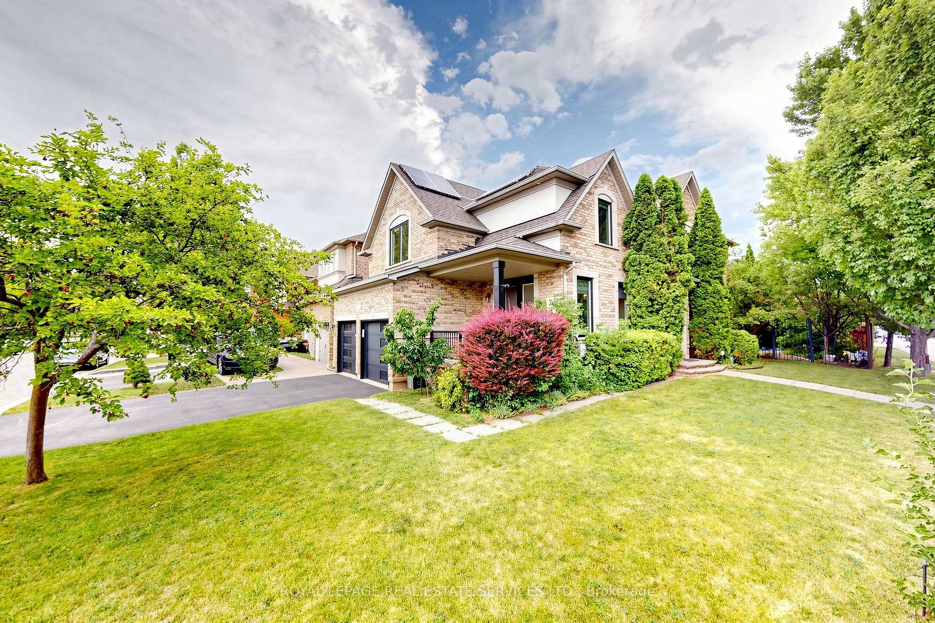 2353 Woodcrest Drive
