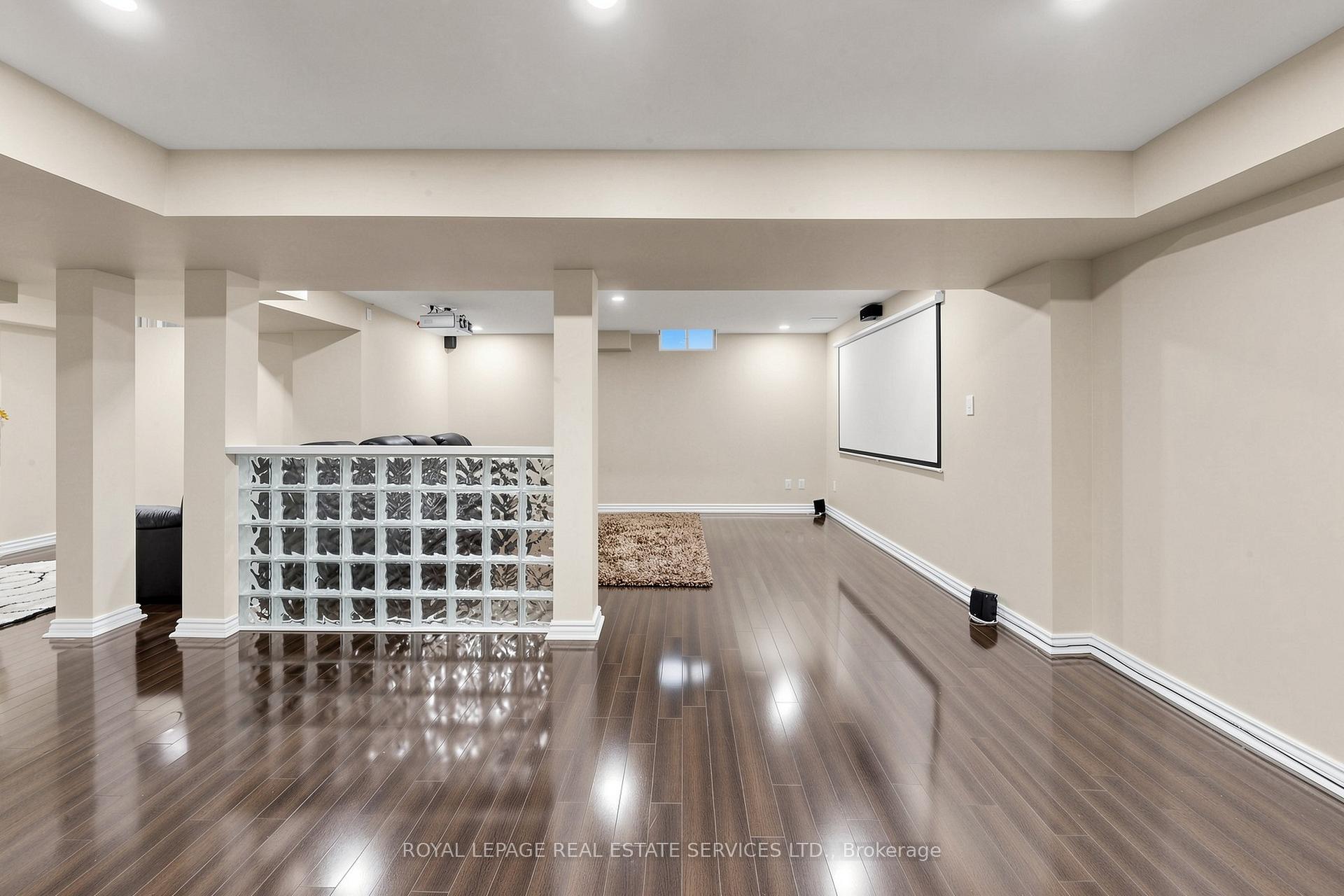 2353 Woodcrest Drive