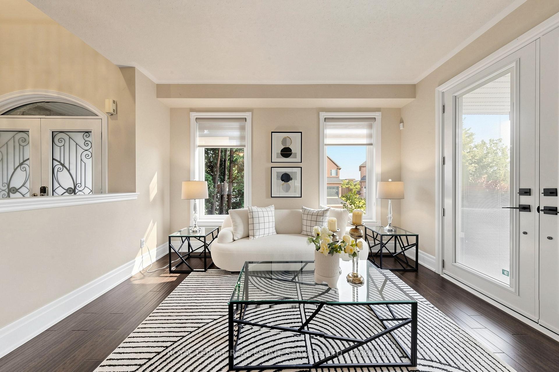 2353 Woodcrest Drive