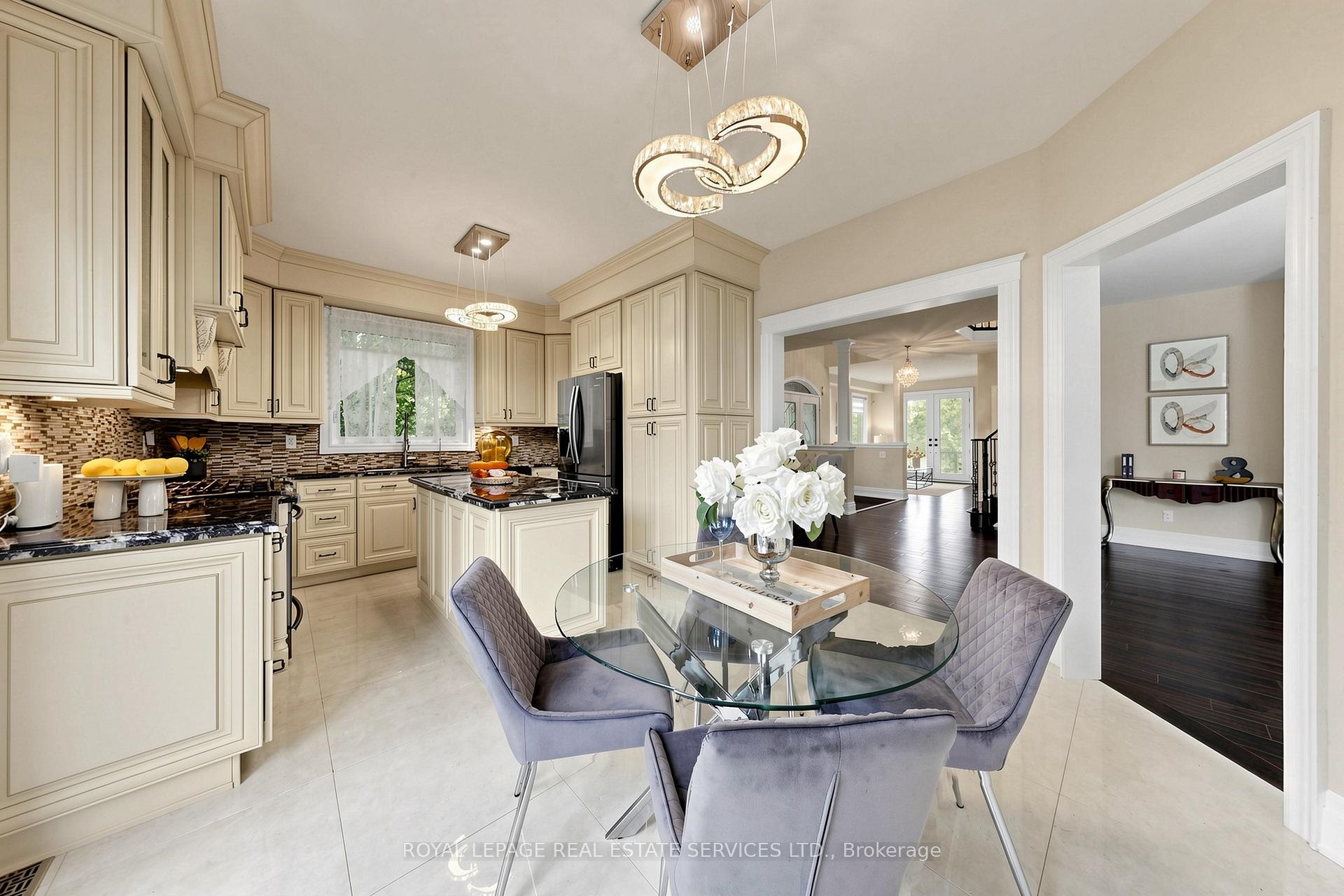 2353 Woodcrest Drive