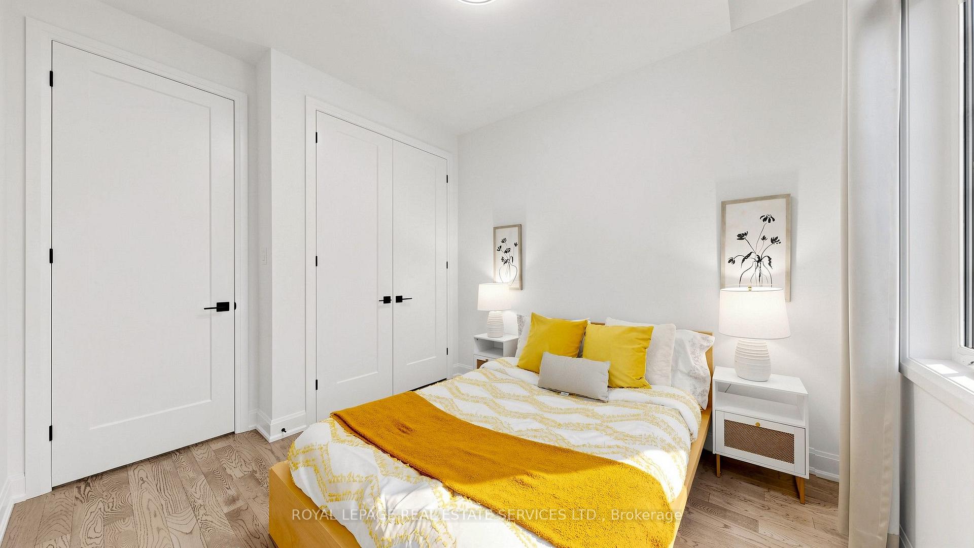 1527 Varelas Passage
