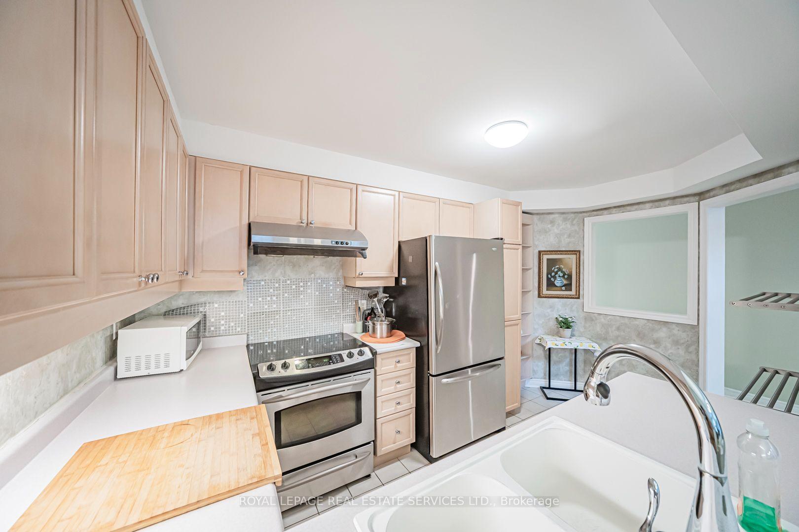 2250 Rockingham Drive 38