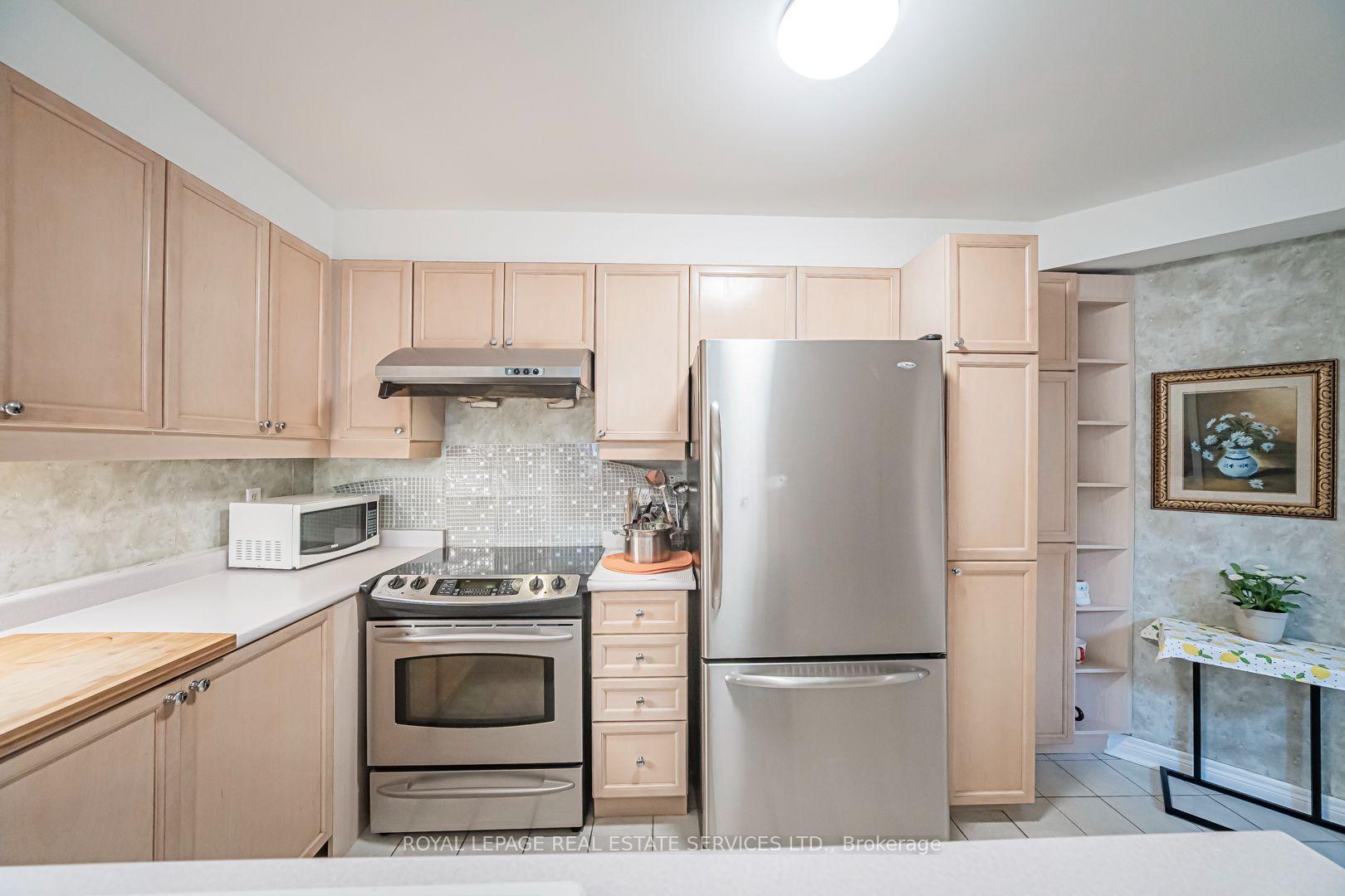 2250 Rockingham Drive 38