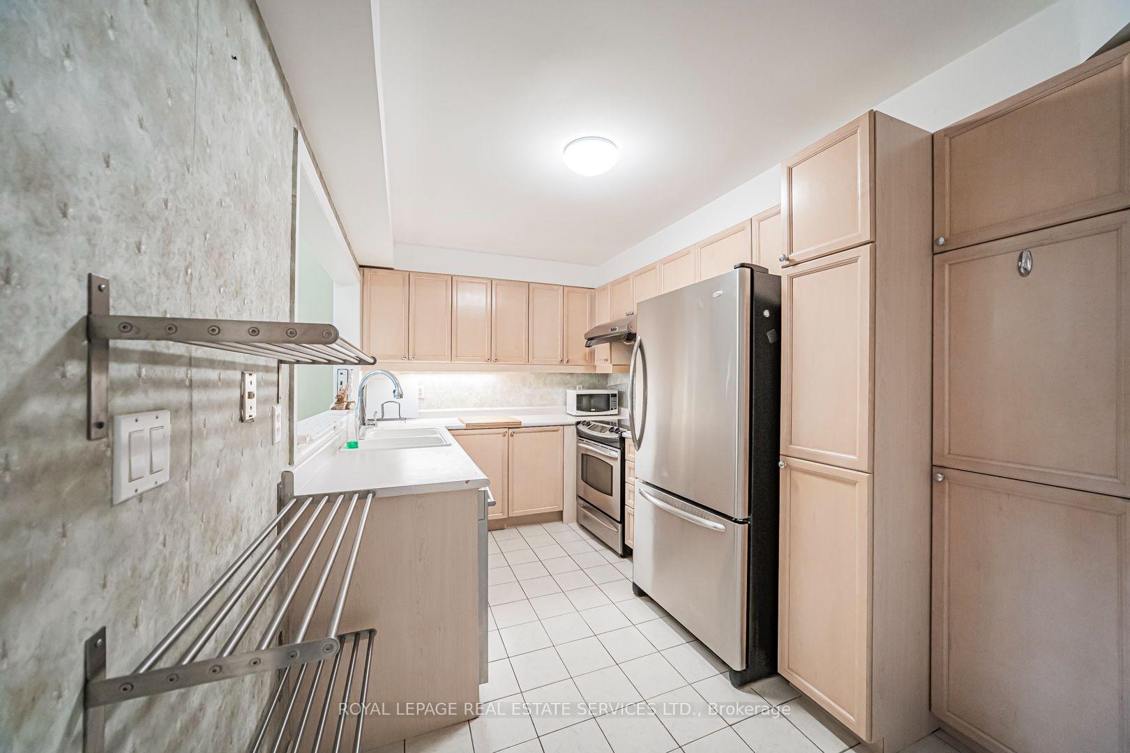 2250 Rockingham Drive 38